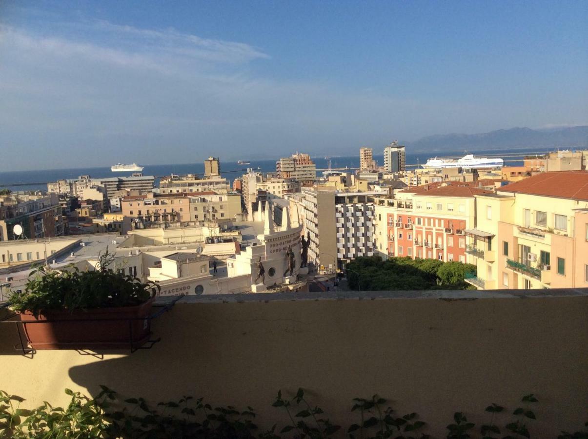 Sky And Sea Apartamento Cagliari Exterior foto